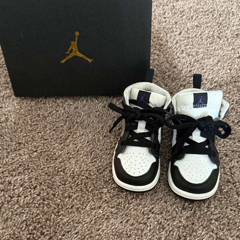 Jordan Kids Black and White Sneakers